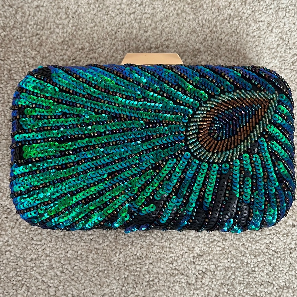 Beautiful Peacock feather sequined clutch bag.